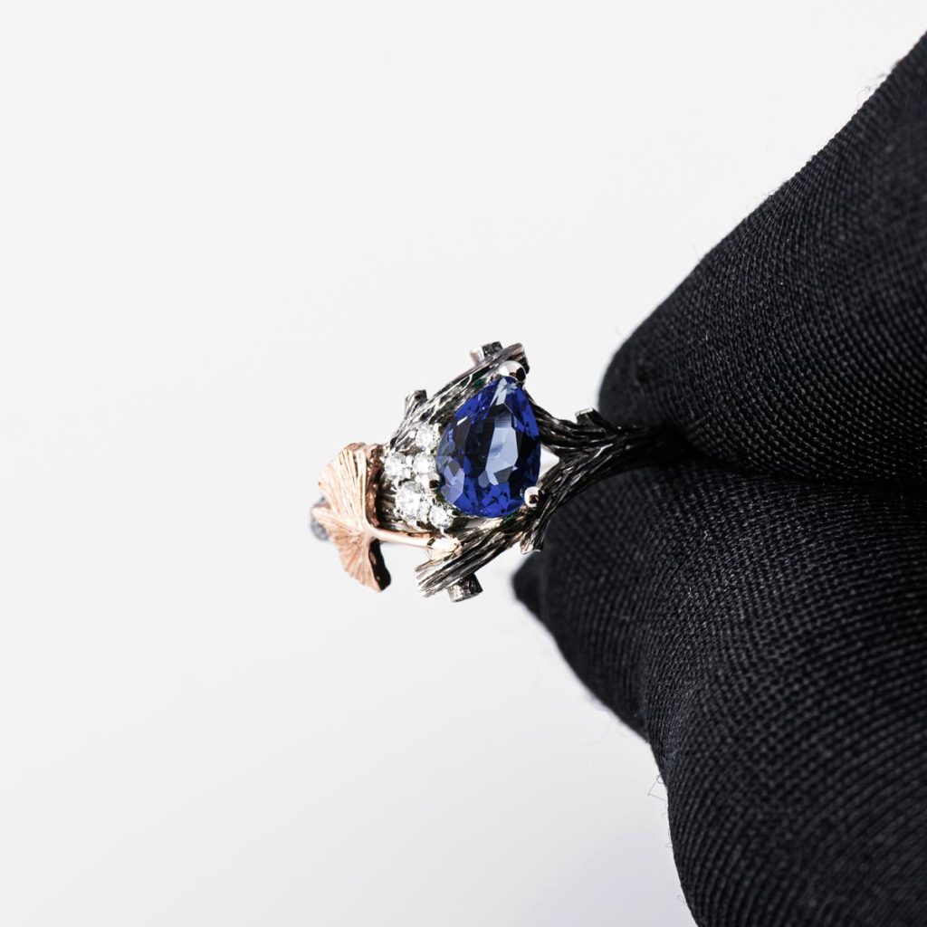 A2 PTR Users-doron-Dropbox-Photos-שונות-Doron-New folder-RDM543 – Ginkgo Cluster Ring-CROP-Sapphire