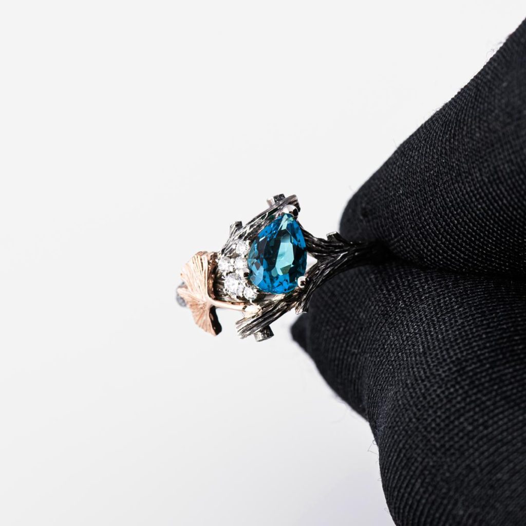 A2 PTR Users-doron-Dropbox-Photos-שונות-Doron-New folder-RDM543 – Ginkgo Cluster Ring-CROP-Teal Sapphire