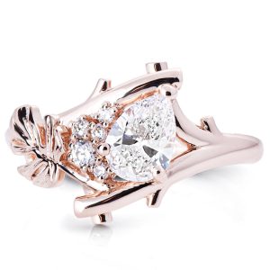 Monstera Leaf Diamonds Cluster Ring